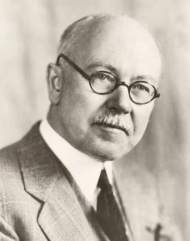 Ritratto di Claude Hopkins