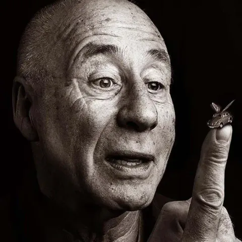 Ritratto di Tony Brignull